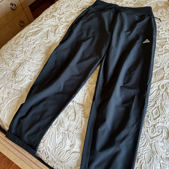 Nike unisex ACG DRI-FIT "NEW SANDS" pants - Picture 1 of 2